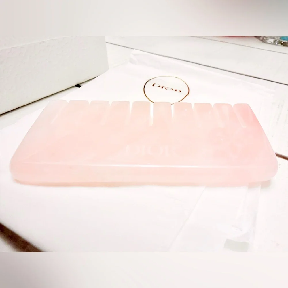 Dior Rose Quartz Comb
